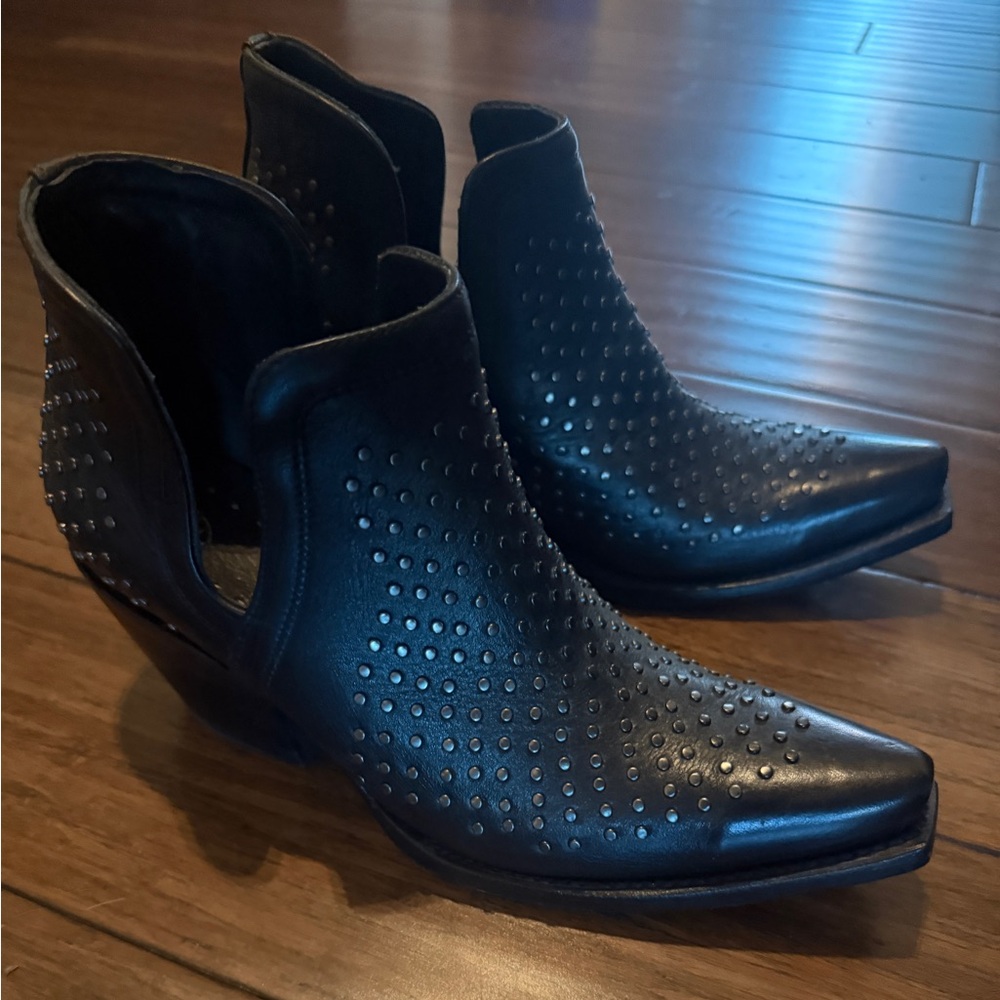 Ariat Black Studded Leather western booties